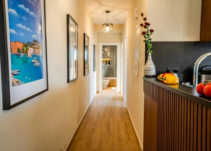 Perfect For Families, 3 Min Away, Brand New Daire