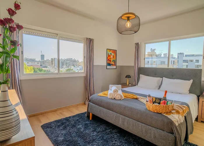 Perfect For Families, 3 Min Away, Brand New *